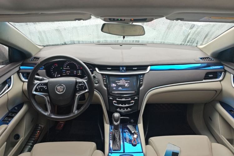 Used Cadillac XTS 2014 28T Comfort Version Center Console