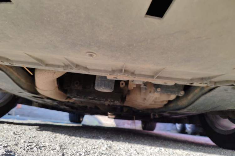 Used Cadillac XTS 2014 28T Comfort Version Chassis Front