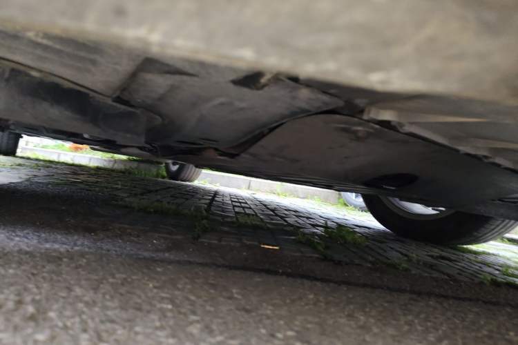 Used Cadillac XTS 2014 28T Comfort Version Chassis Front
