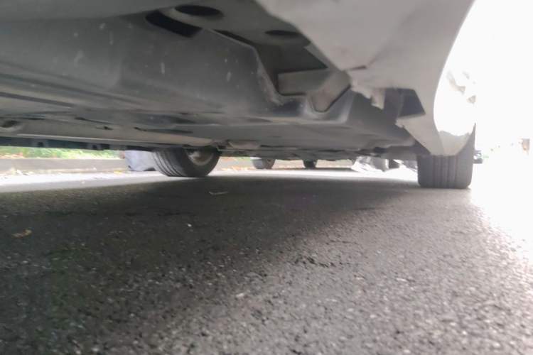 Used Cadillac XTS 2014 28T Comfort Version Chassis Front Right
