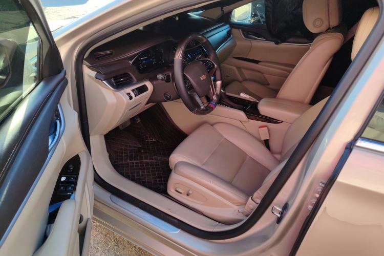 Used Cadillac XTS 2014 28T Comfort Version Driver Seat