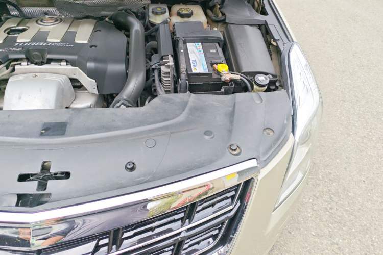 Used Cadillac XTS 2014 28T Elite Edition Engine Bay Left