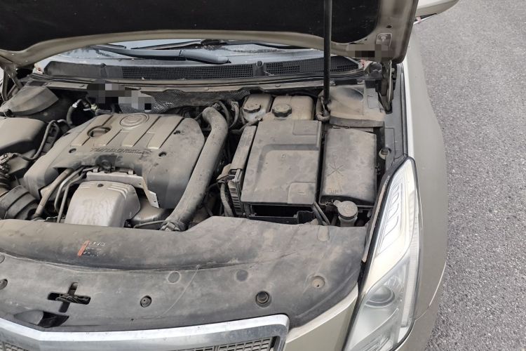 Used Cadillac XTS 2014 28T Platinum Edition Engine Bay Left