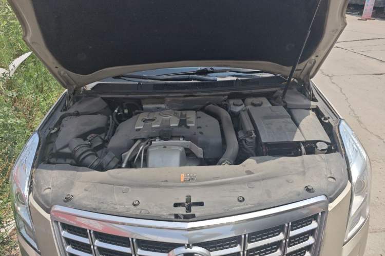 Used Cadillac XTS 2014 28T Tech Model Engine Bay