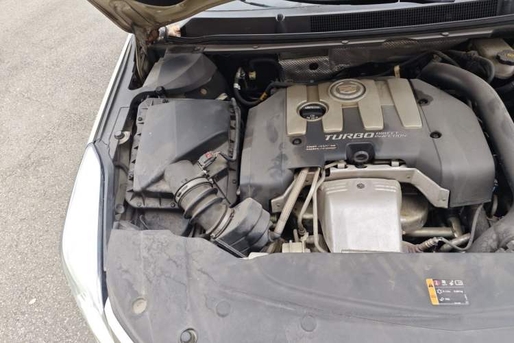 Used Cadillac XTS 2014 28T Comfort Version Engine Bay Right
