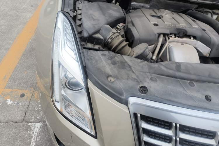 Used Cadillac XTS 2014 28T Comfort Version Engine Bay Right