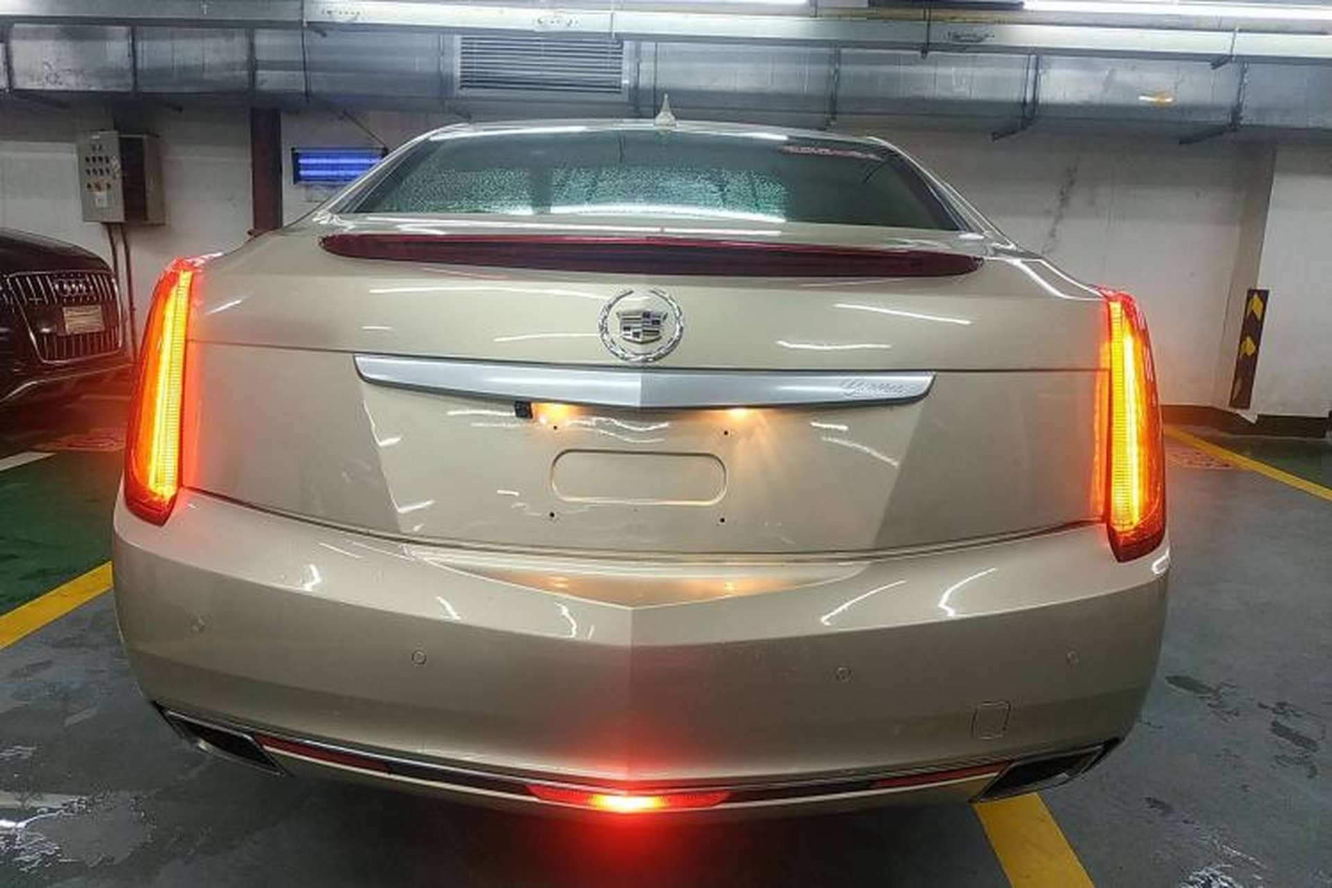 Used Cadillac XTS 2014 28T Comfort Version Exterior 2