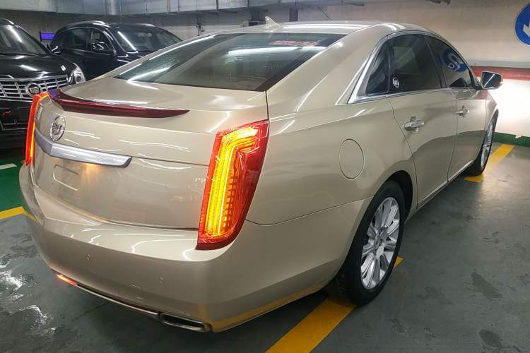 Used Cadillac XTS 2014 28T Comfort Version Exterior 3