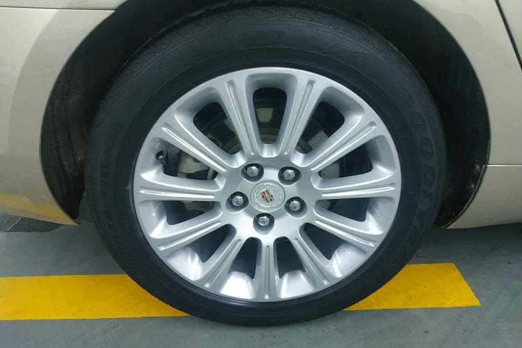 Used Cadillac XTS 2014 28T Comfort Version Exterior 6