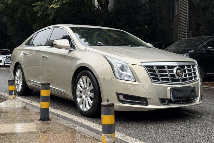 Used Cadillac XTS 2014 28T Comfort Version Exterior 8