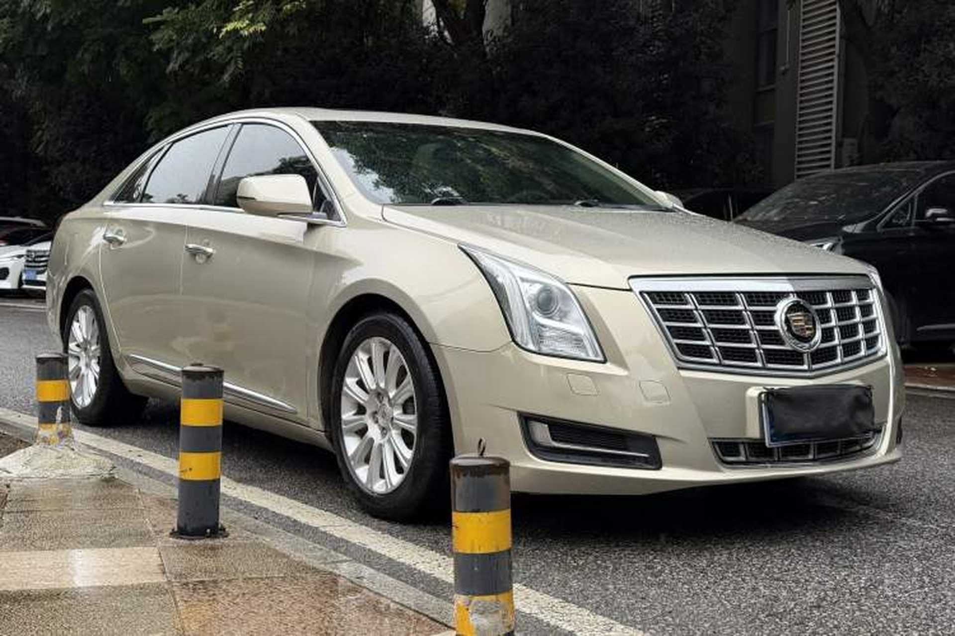 Used Cadillac XTS 2014 28T Comfort Version Exterior 8