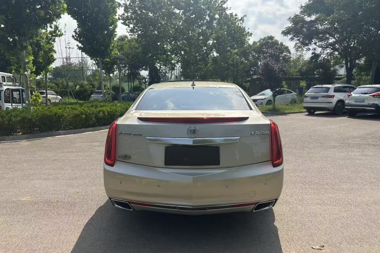 Used Cadillac XTS 2014 28T Comfort Version Exterior 8