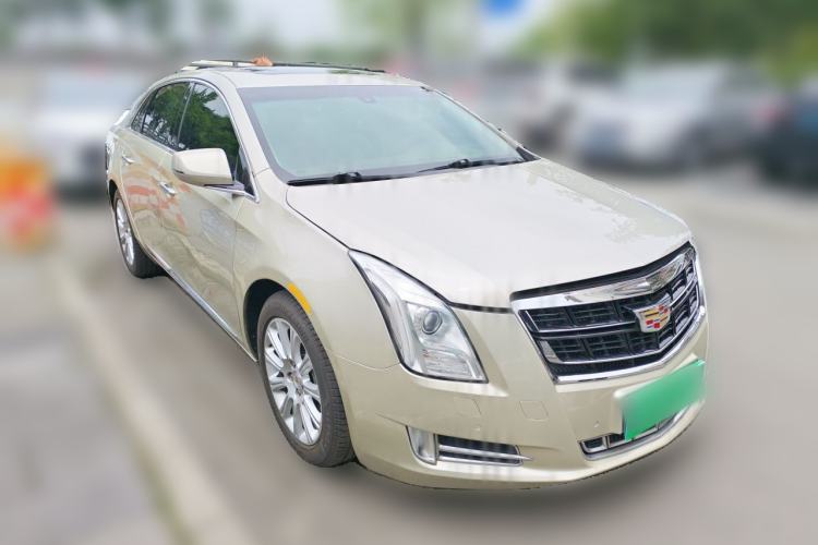 Used Cadillac XTS 2014 28T Elite Edition Front Right 45 Deg