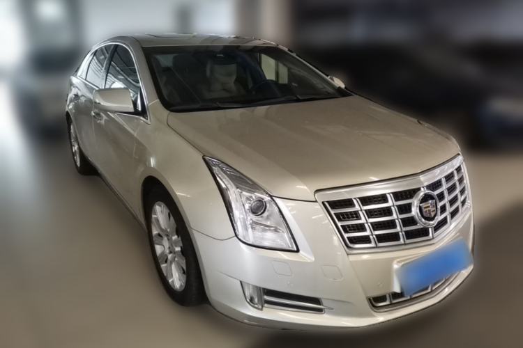 Used Cadillac XTS 2014 28T Elite Edition Front Right 45 Deg