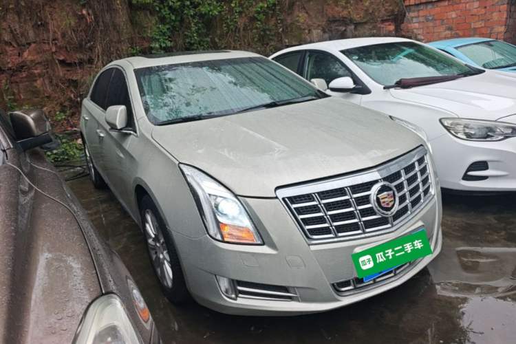 Used Cadillac XTS 2014 28T Comfort Version Front Right 45 Deg
