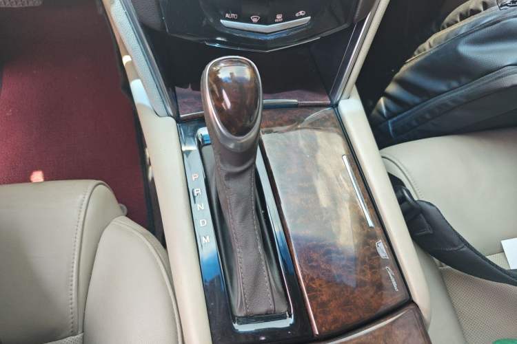 Used Cadillac XTS 2014 28T Tech Model Gear Lever