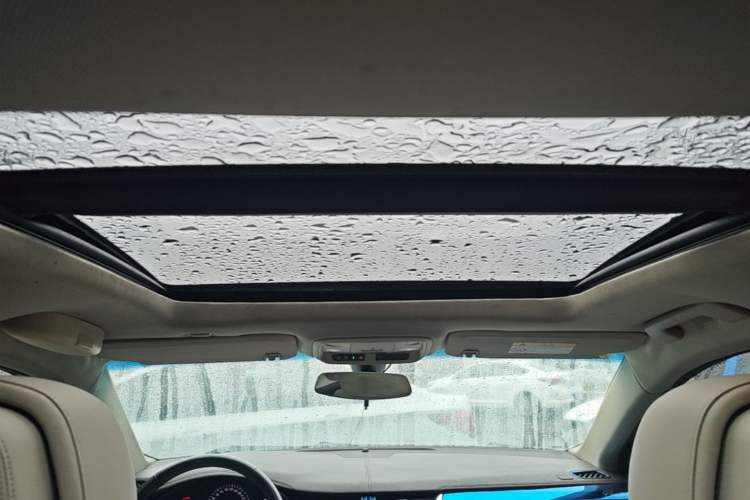 Used Cadillac XTS 2014 28T Comfort Version Headliner