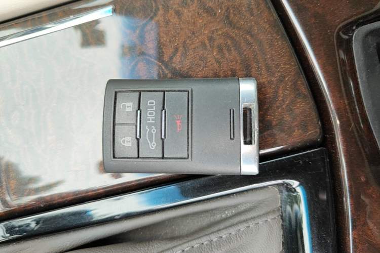 Used Cadillac XTS 2014 28T Comfort Version Interior 1