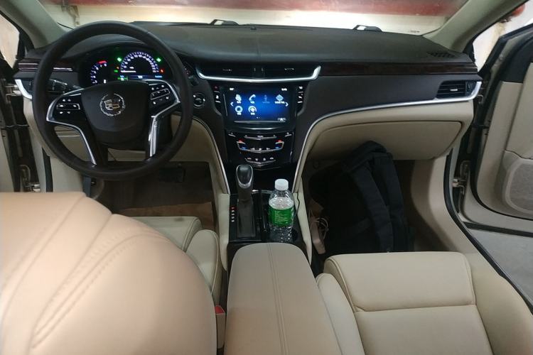 Used Cadillac XTS 2014 28T Comfort Version Interior 2