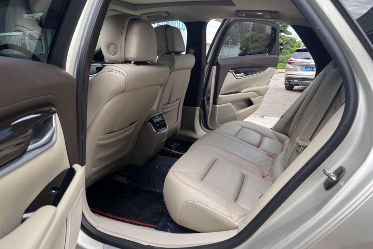 Used Cadillac XTS 2014 28T Elite Edition Interior 4