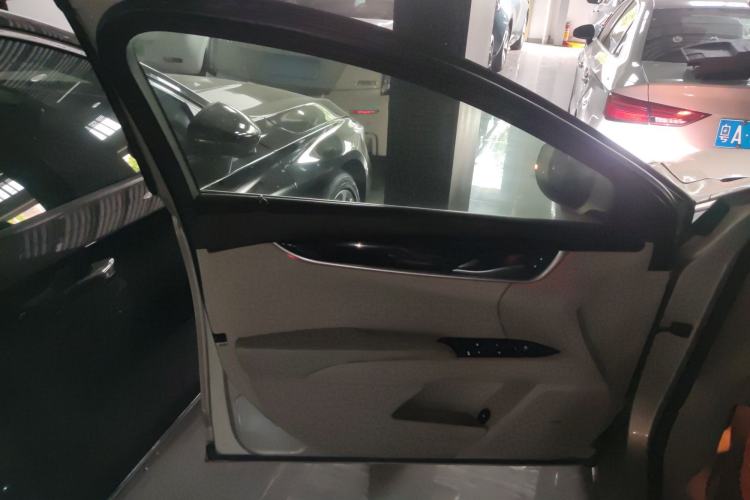 Used Cadillac XTS 2014 28T Elite Edition Interior 7