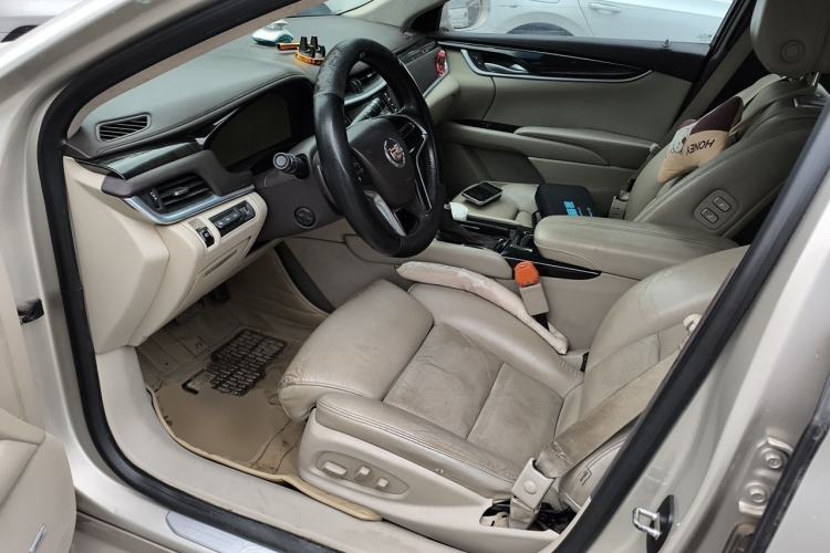 Used Cadillac XTS 2014 28T Platinum Edition Left Front Seat
