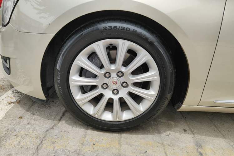 Used Cadillac XTS 2014 28T Comfort Version Left Front Wheel Hub