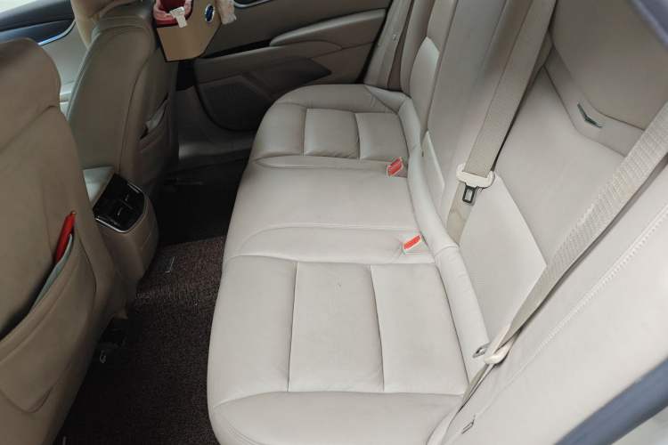 Used Cadillac XTS 2014 28T Comfort Version Left Rear Seat