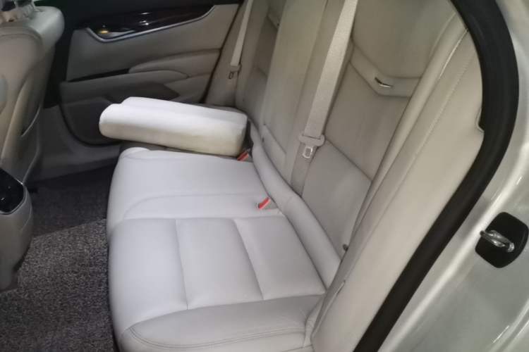 Used Cadillac XTS 2014 28T Elite Edition Left Rear Seat
