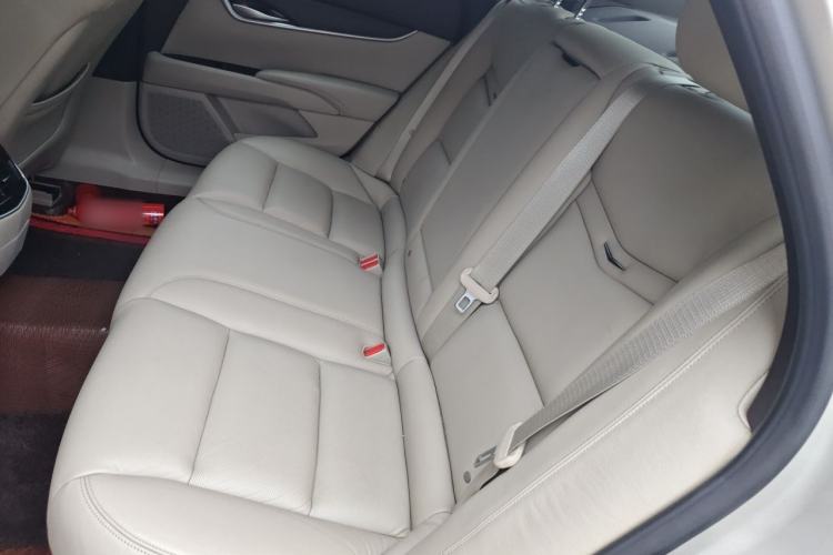 Used Cadillac XTS 2014 28T Comfort Version Left Rear Seat