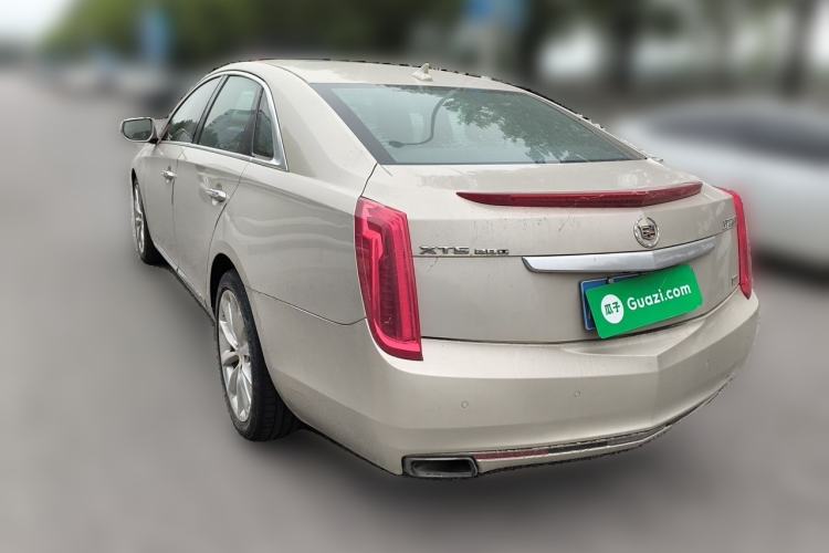 Used Cadillac XTS 2014 28T Platinum Edition Rear Left 45 Deg