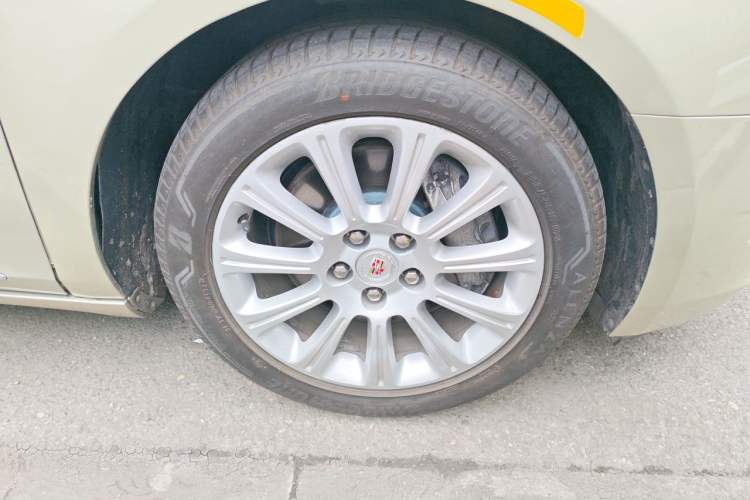 Used Cadillac XTS 2014 28T Elite Edition Right Front Wheel Hub