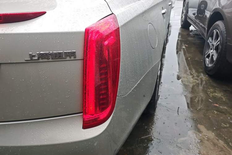 Used Cadillac XTS 2014 28T Comfort Version Right Rear Taillight