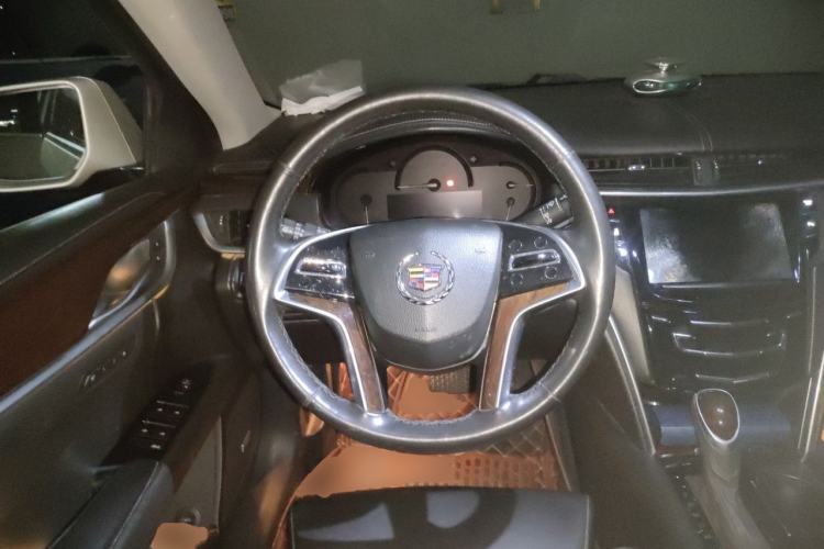 Used Cadillac XTS 2014 28T Luxury Model Steering Wheel