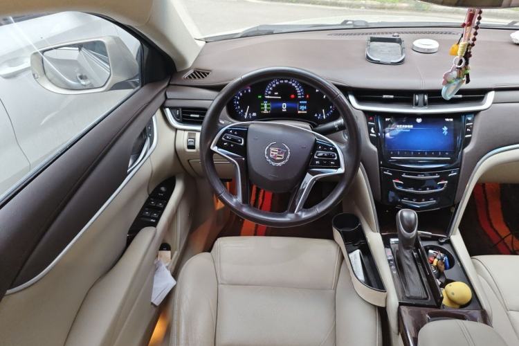 Used Cadillac XTS 2014 28T Comfort Version Steering Wheel