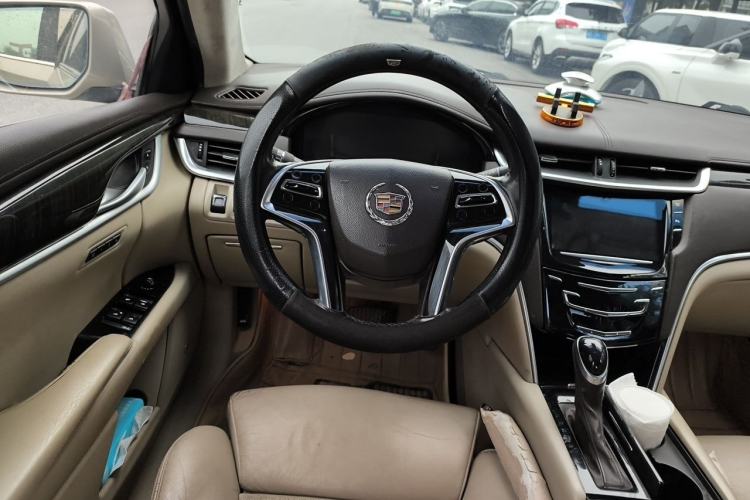 Used Cadillac XTS 2014 28T Platinum Edition Steering Wheel