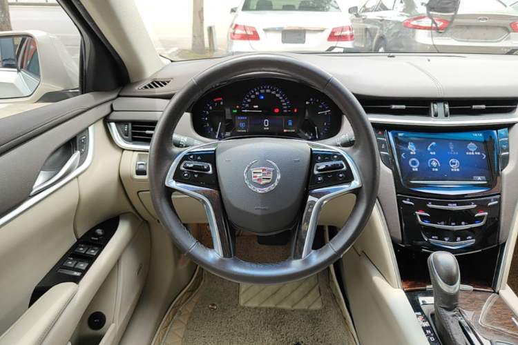 Used Cadillac XTS 2014 28T Comfort Version Steering Wheel