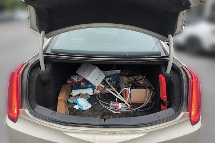 Used Cadillac XTS 2014 28T Platinum Edition Trunk