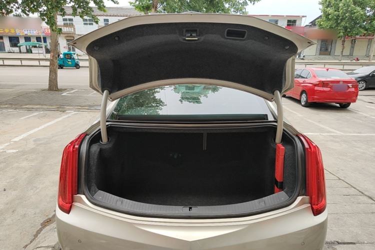 Used Cadillac XTS 2014 28T Comfort Version Trunk