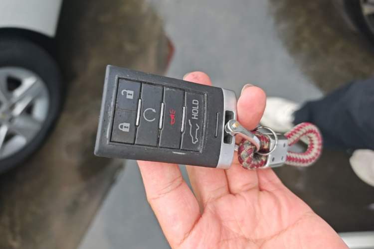 Used Cadillac XTS 2014 28T Comfort Version Vehicle Key