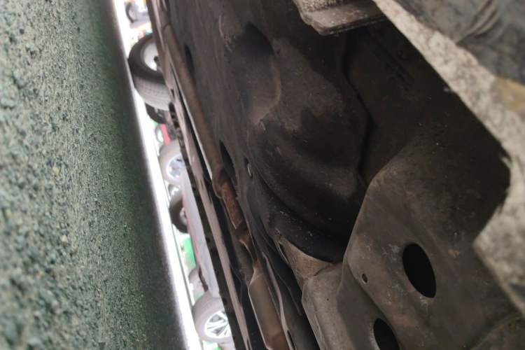 Used Cadillac XTS 2014 28T Comfort Version Chassis Front Right