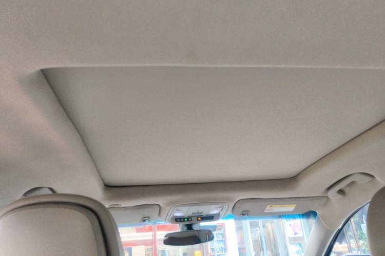 Used Cadillac XTS 2014 28T Comfort Version Headliner