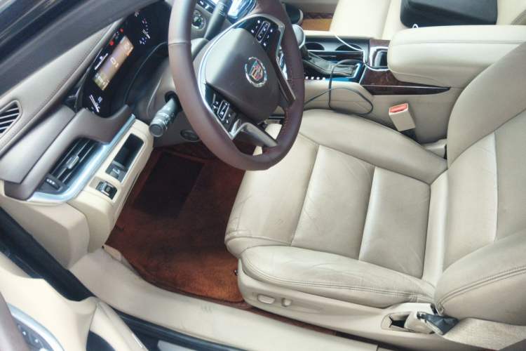 Used Cadillac XTS 2014 28T Comfort Version Left Front Seat