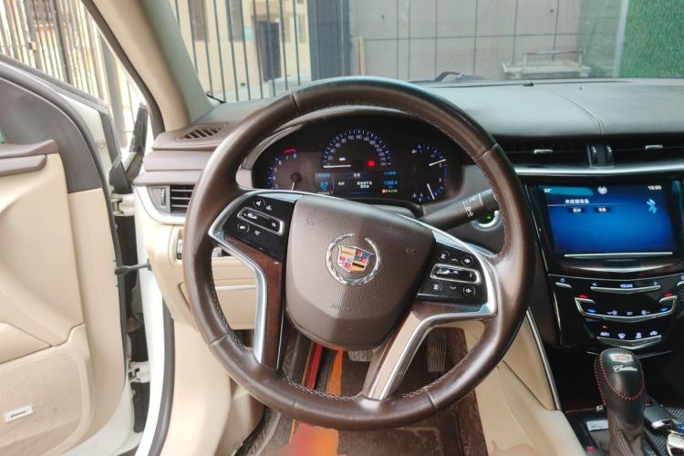 Used Cadillac XTS 2014 28T Comfort Version Steering Wheel