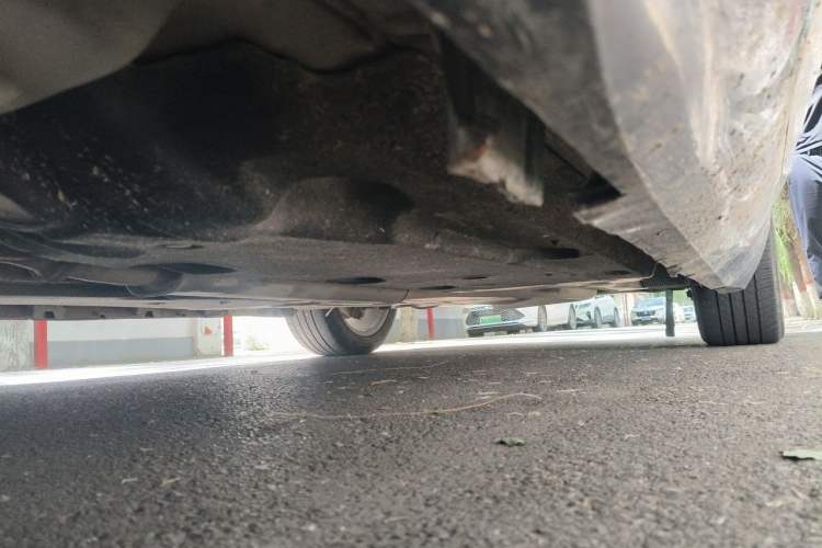 Used Cadillac XTS 2014 28T Comfort Version Chassis Front Left