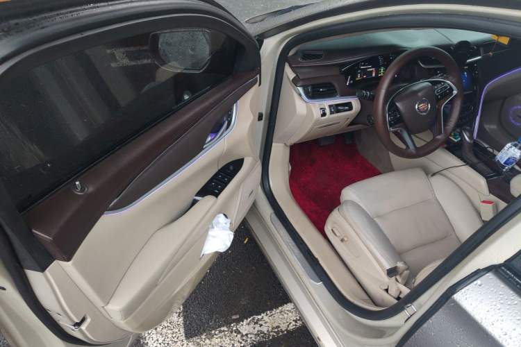 Used Cadillac XTS 2014 28T Comfort Version Driver Seat
