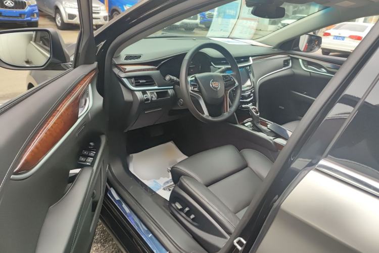 Used Cadillac XTS 2014 28T Luxury Model Driver Seat