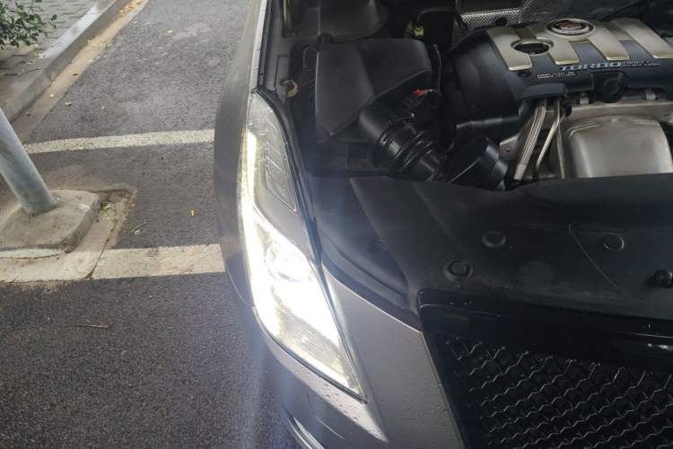 Used Cadillac XTS 2014 28T Comfort Version Engine Bay Right