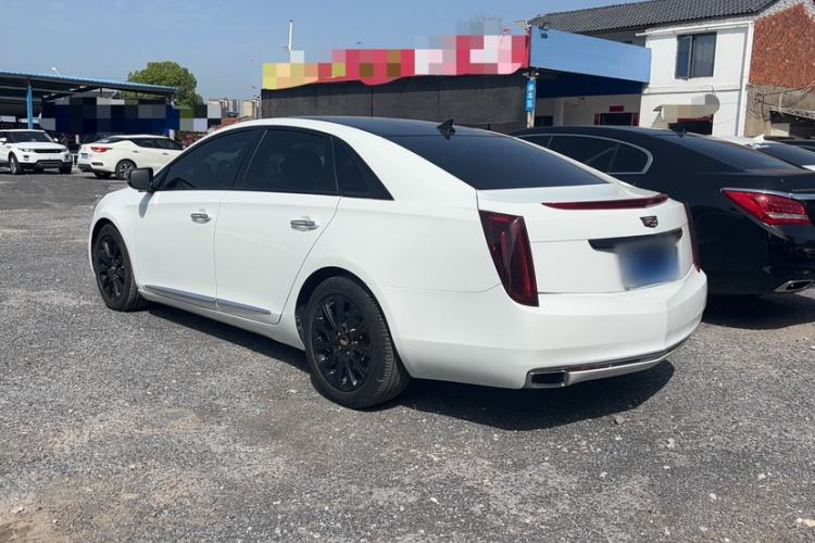 Used Cadillac XTS 2014 28T Luxury Model Exterior 4