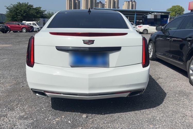 Used Cadillac XTS 2014 28T Luxury Model Exterior 5